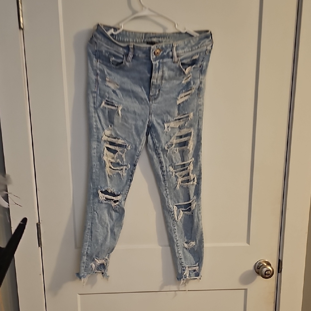 American Eagle Outfitters Light Blue Distressed Skinny Jeans